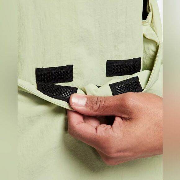 Nike Sportswear Tech Pack ADV Forward-Lined Vest Olive Aura - Picture 3 of 10